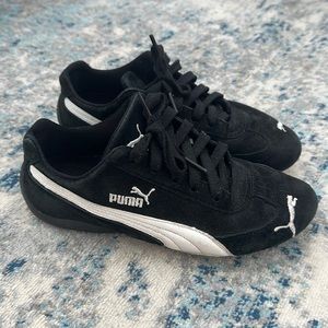Black Suede Puma Shoes Size 8- Used Great Condition